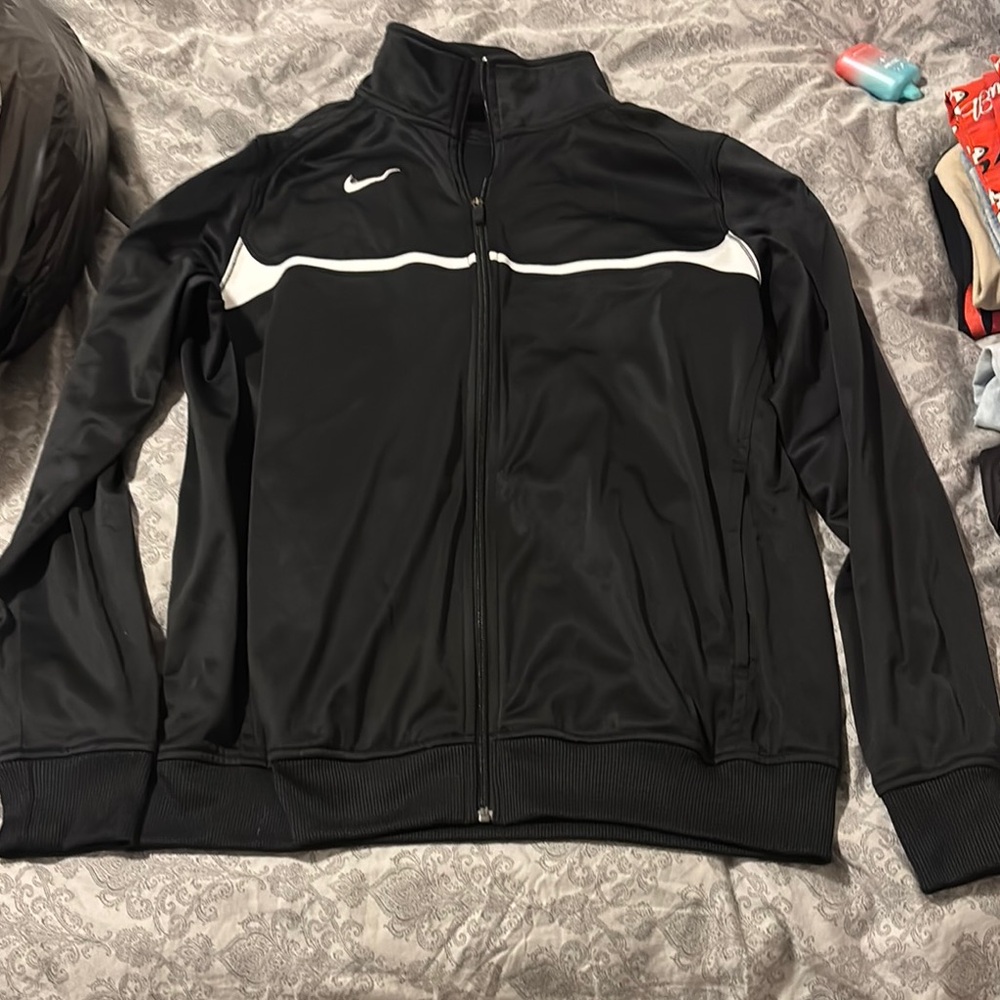 Nike Men's Black and White Lightweight Jacket